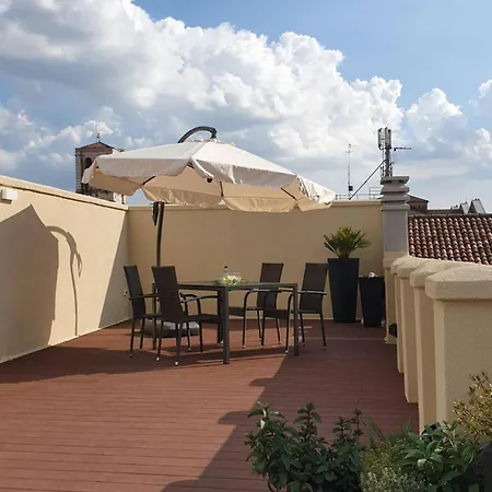 The Sun Theater Apartament