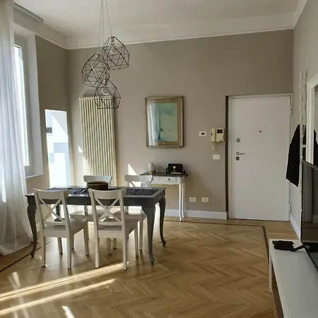 Apartman The Sun Theater *