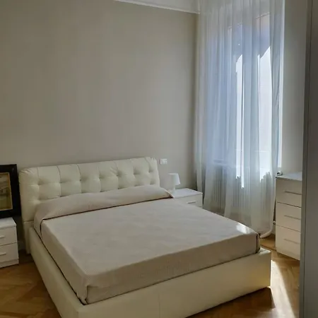 The Sun Theater Apartament